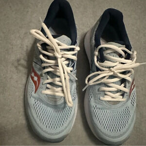 Saucony Women's Omni 19 Running Shoe, Sky/Storm like new size 9